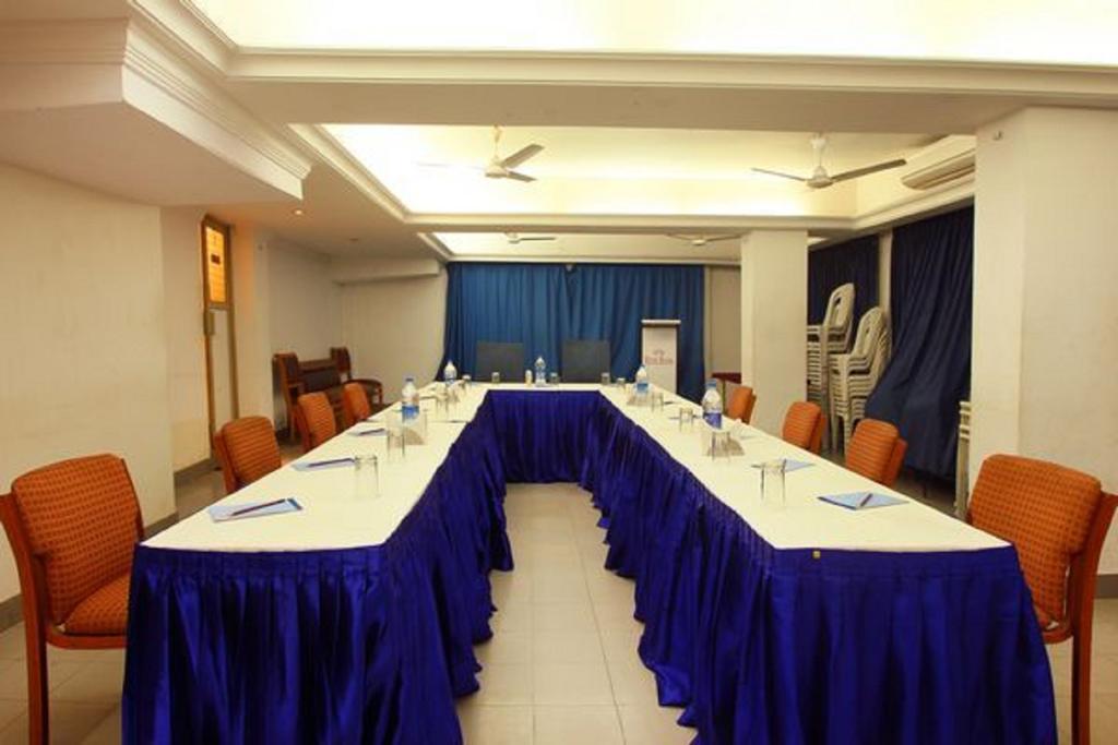 Hotel Roopa Mysore Esterno foto
