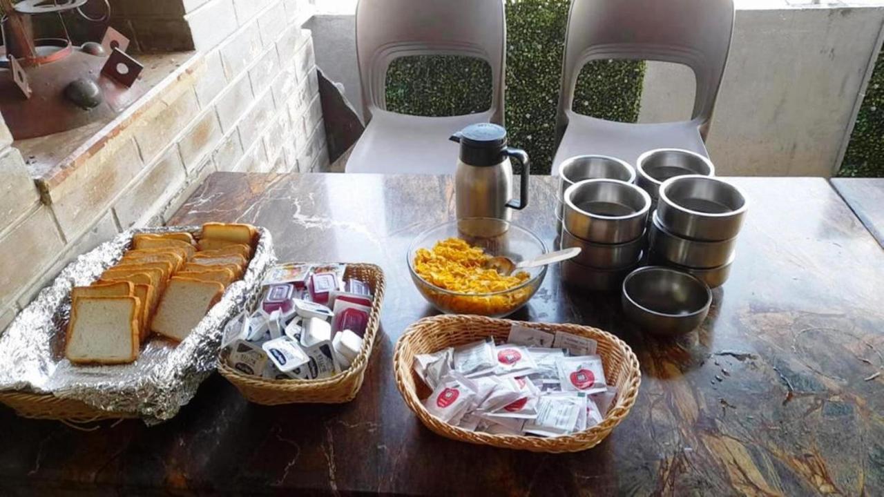 Hotel Roopa Mysore Esterno foto