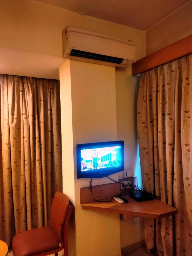 Hotel Roopa Mysore Esterno foto