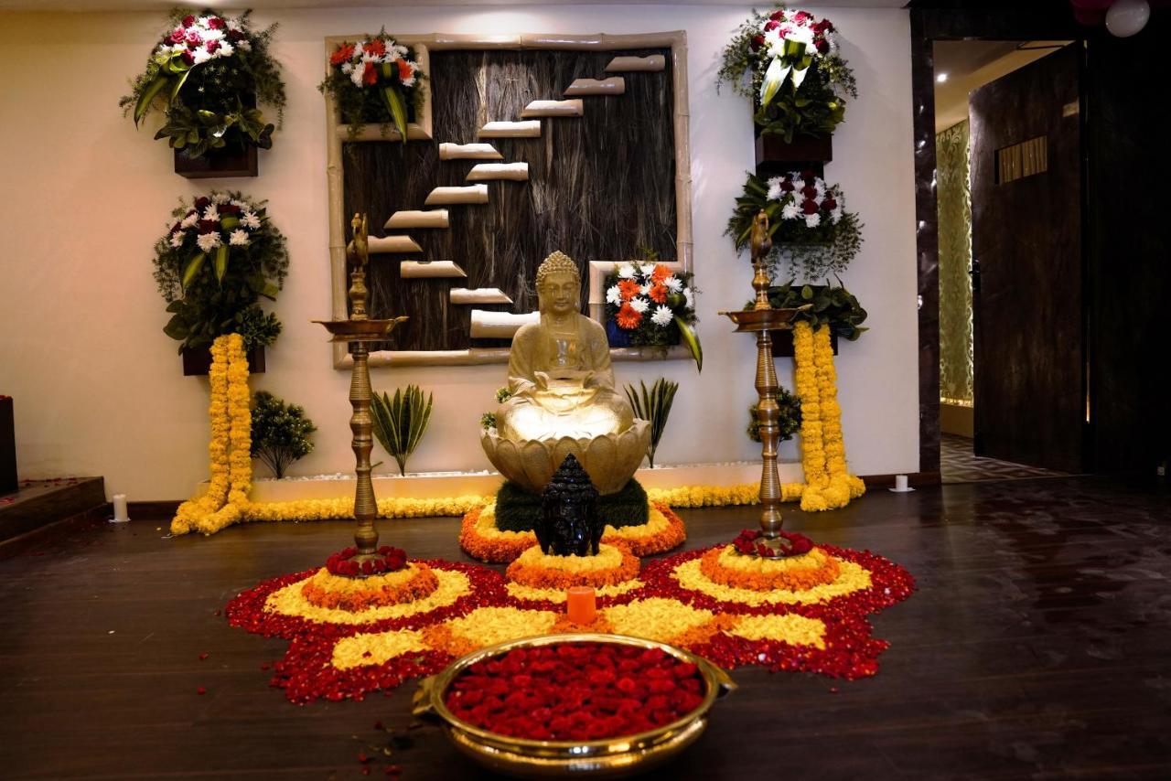 Hotel Roopa Mysore Esterno foto