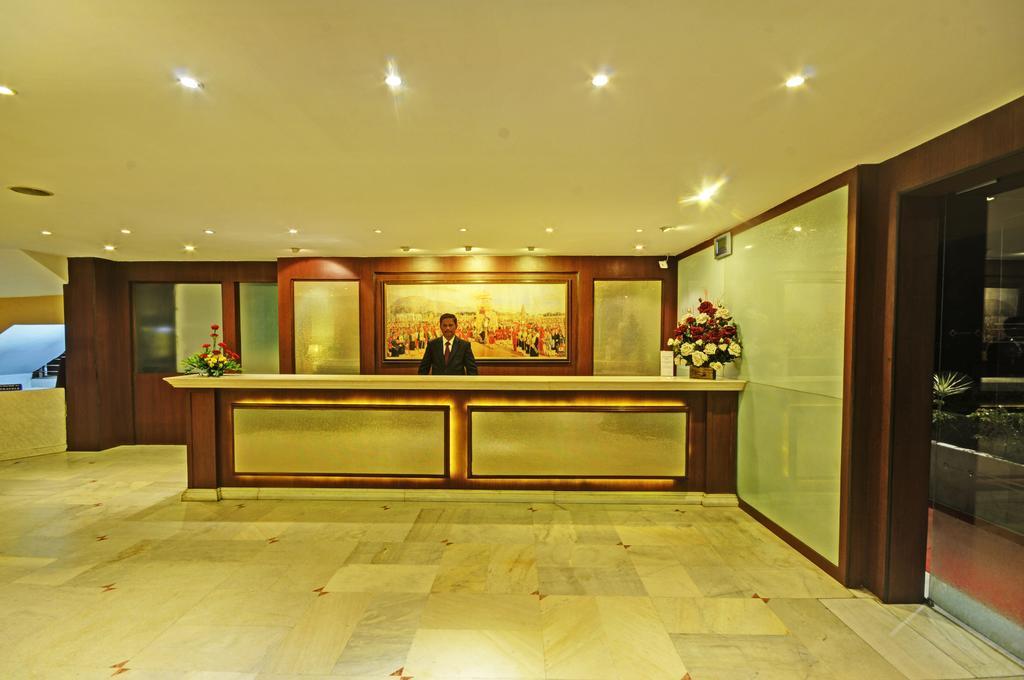 Hotel Roopa Mysore Esterno foto